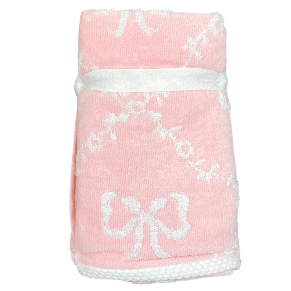 Laura Ashley - ‘Elegant White Bows’ Hand Towels (2). NWT Firm!